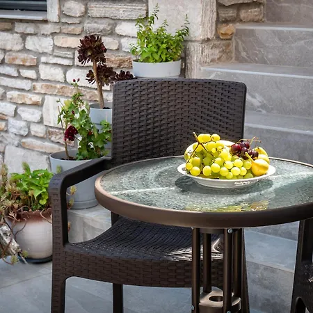 Appartement σε πετρινο σπιτι Potos