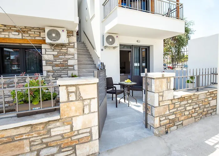 σε πετρινο σπιτι Potos