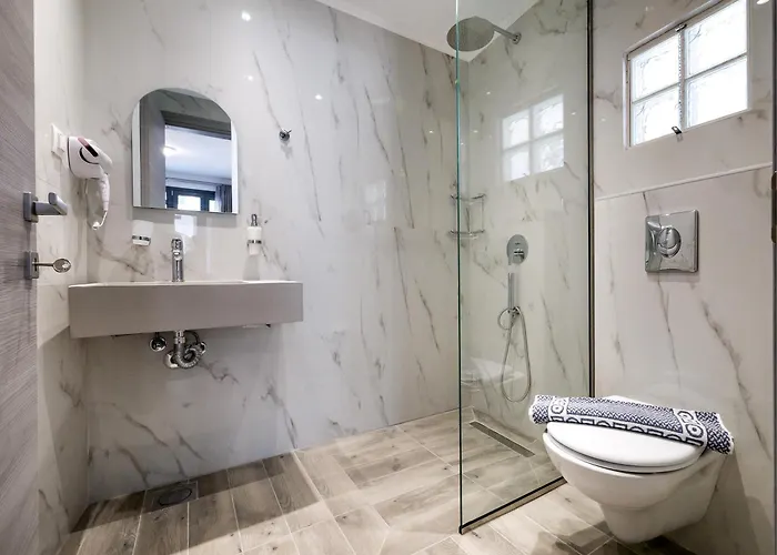 σε πετρινο σπιτι Potos